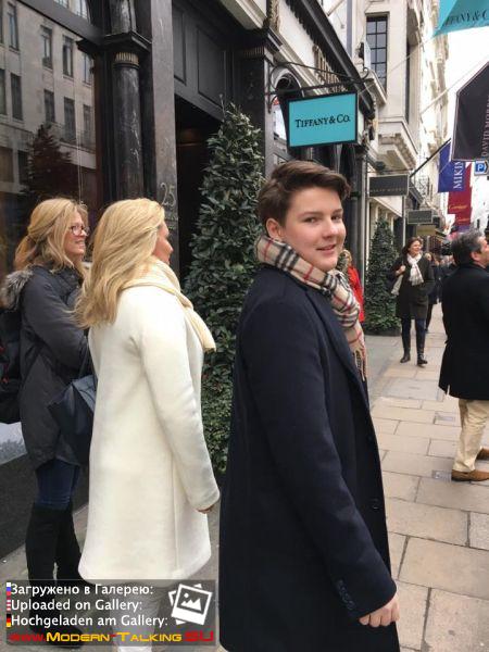 Томас Андерс с семьей