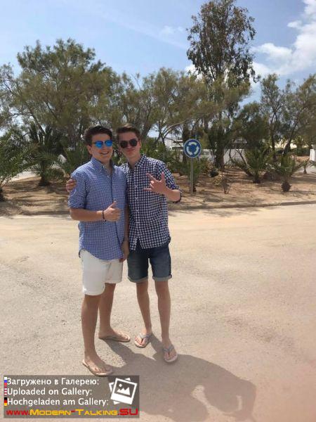 Томас Андерс с семьей