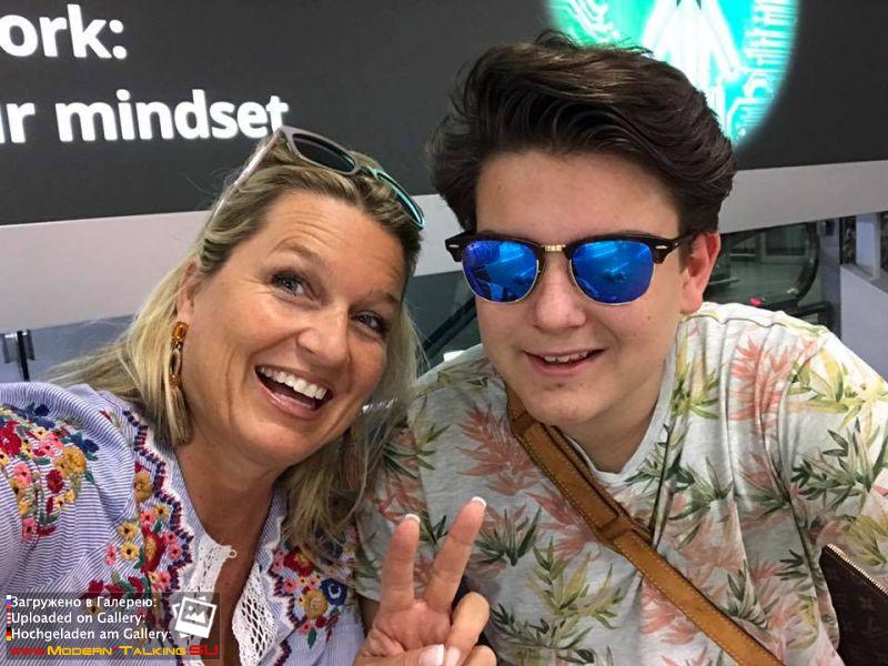 Томас Андерс с семьей