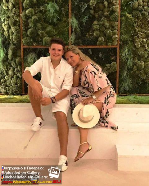 Томас Андерс с семьей