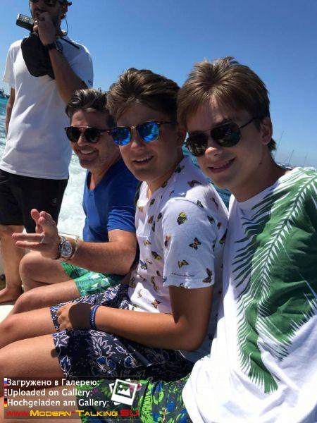 Томас Андерс с семьей