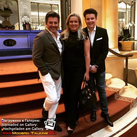 Томас Андерс с семьей