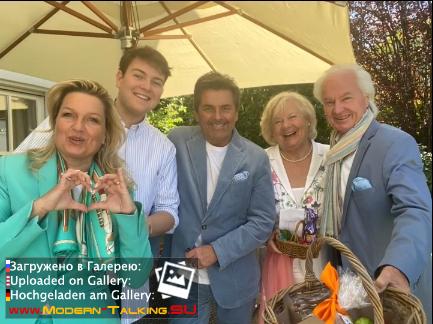 Томас Андерс с семьей (пасха 2022)