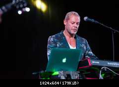 23925117386 2ef83453a4 b