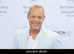 Uwe+Fahrenkrog+Petersen+6GY6VWEc7XQm